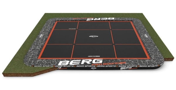 BERG SPORTS Ultim Pro Bouncer FlatGround 5x5